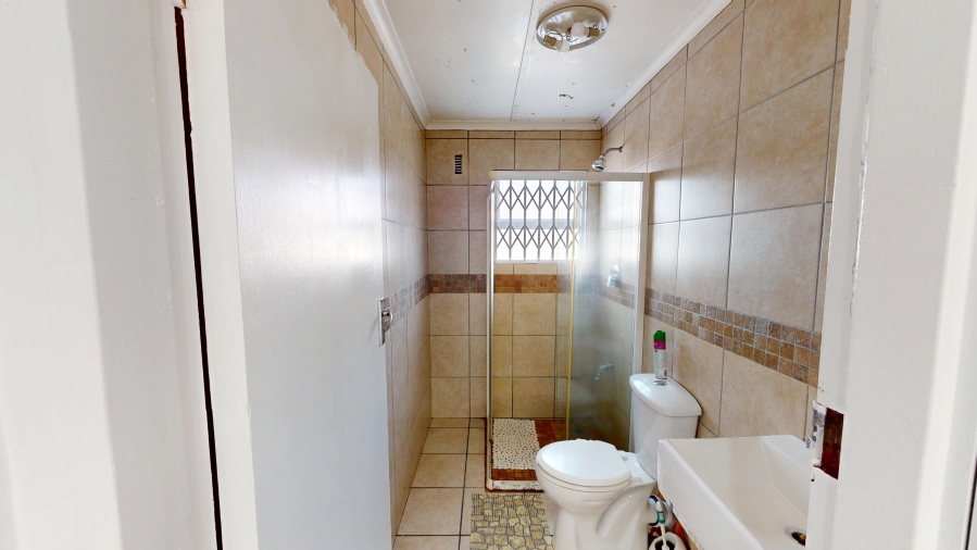 4 Bedroom Property for Sale in Rocklands Western Cape